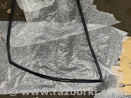 ФОТО Уплотнительная резинка передняя правая для Subaru Outback IV BM/BR (09-14) Київ