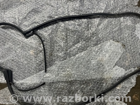 ФОТО Уплотнительная резинка задняя правая для Subaru Outback IV BM/BR (09-14) Київ