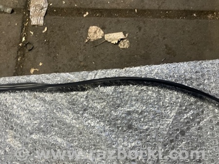 ФОТО Уплотнительная резинка передняя левая для Subaru Outback IV BM/BR (09-14) Київ
