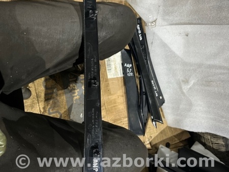 ФОТО Накладка на дверь передняя правая для Subaru Outback IV BM/BR (09-14) Київ
