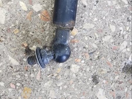 ФОТО Амортизатор капота передний левый для Subaru Tribeca B9 (05-08) Київ