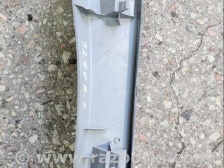 ФОТО Обшивка крышки багажника задняя правая для Subaru Tribeca B9 (05-08) Київ