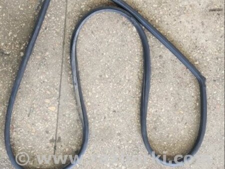 ФОТО Уплотнительная резинка задняя левая для Subaru Tribeca B9 (05-08) Київ