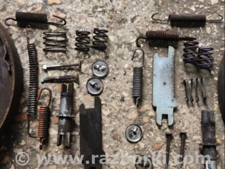 ФОТО Комплект колодок и механизмов ручного торомоза для Subaru Tribeca B9 (05-08) Київ