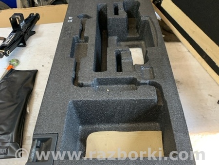 ФОТО Наполнитель багажника для Subaru Tribeca B9 (05-08) Київ