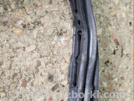 ФОТО Уплотнительная резинка задняя правая для Subaru Tribeca B9 (05-08) Київ