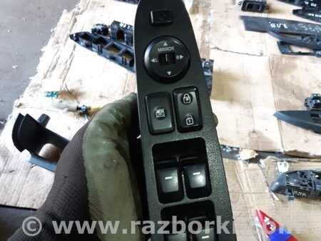 ФОТО Блок кнопок передний правый для KIA Sportage SL (10-16) Київ