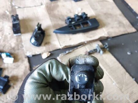 ФОТО Кнопка передняя правая для Subaru XV I GP/G33 (11-16) Київ