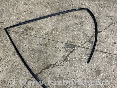 ФОТО Направляющая стекла передняя левая для Subaru Tribeca B9 (05-08) Київ