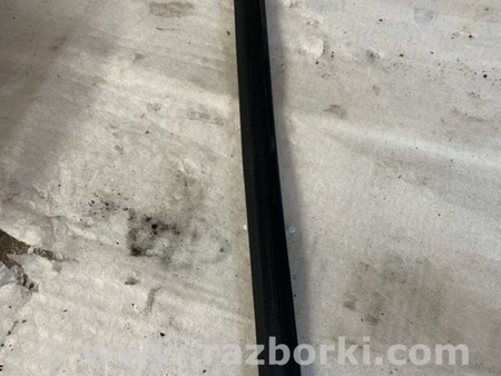 ФОТО Уплотнительная резинка правая для Subaru Tribeca B9 (05-08) Київ