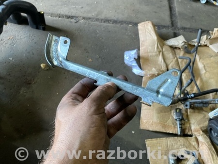 ФОТО Кронштейн левый для Subaru Tribeca B9 (05-08) Київ