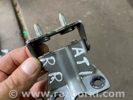 ФОТО Петля багажника задняя правая для Subaru Tribeca B9 (05-08) Київ