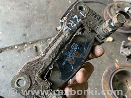 ФОТО Скоба суппорта задняя левая для Subaru Legacy IV BL/BP (03-09) Київ