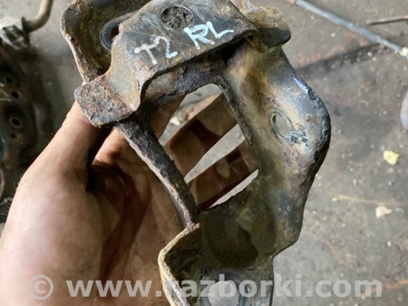 ФОТО Кронштейн задний левый для Subaru Legacy IV BL/BP (03-09) Київ