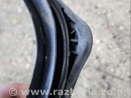 ФОТО Уплотнительная резинка задняя правая для Hyundai Tucson III TL (15-21) Київ