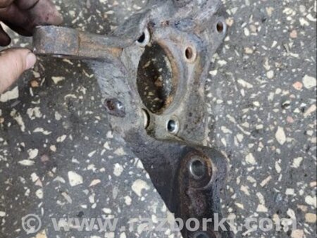 ФОТО Кулак поворотный для Subaru Legacy IV BL/BP (03-09) Київ