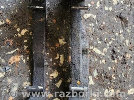 ФОТО Скоба суппорта передняя правая для Subaru Legacy IV BL/BP (03-09) Київ