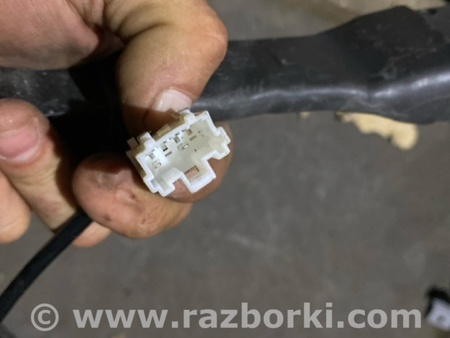 ФОТО Замок ремня безопасности передний левый для Subaru Tribeca B9 (05-08) Київ