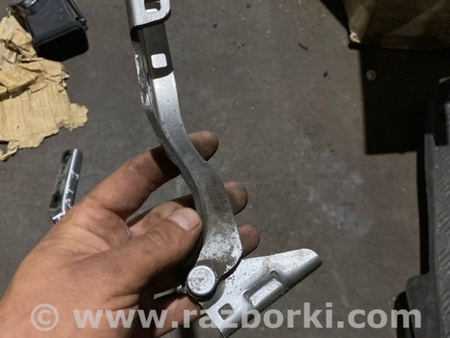 ФОТО Петли капота для Subaru Tribeca B9 (05-08) Київ