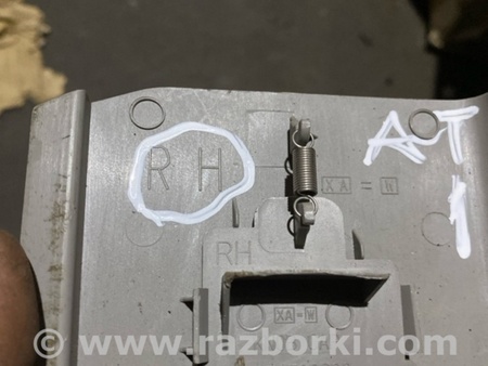 ФОТО Пластик правый для Subaru Tribeca B9 (05-08) Київ