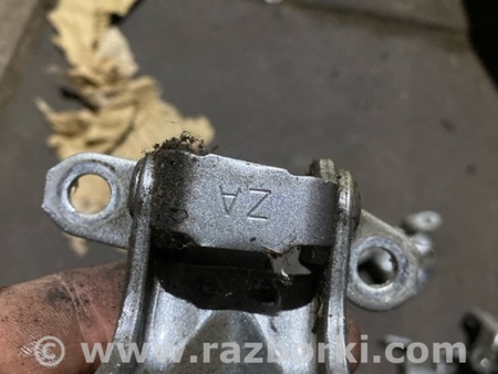 ФОТО Петля двери для Subaru Tribeca B9 (05-08) Київ