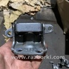 Петля двери Subaru Tribeca B9 (05-08)