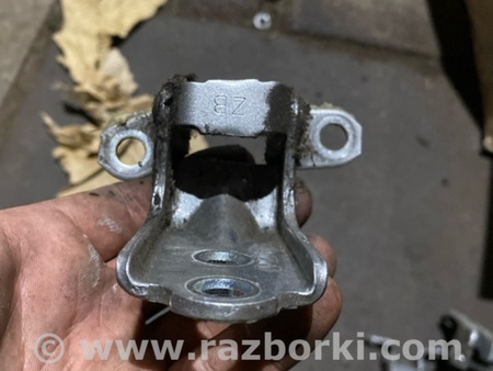 ФОТО Петля двери для Subaru Tribeca B9 (05-08) Київ
