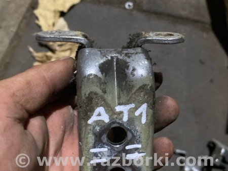 ФОТО Петля двери для Subaru Tribeca B9 (05-08) Київ