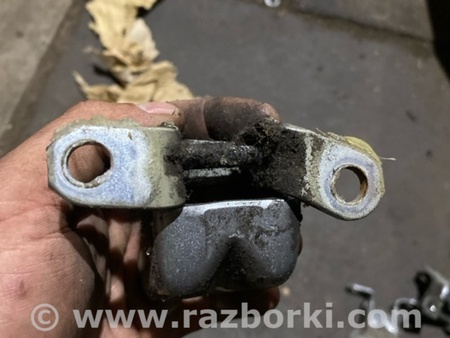 ФОТО Петля двери для Subaru Tribeca B9 (05-08) Київ
