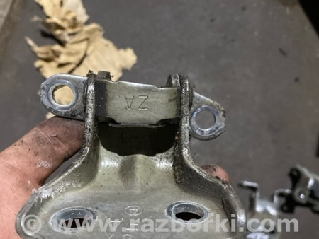 ФОТО Петля двери для Subaru Tribeca B9 (05-08) Київ