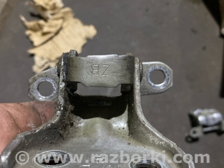 ФОТО Петля двери для Subaru Tribeca B9 (05-08) Київ
