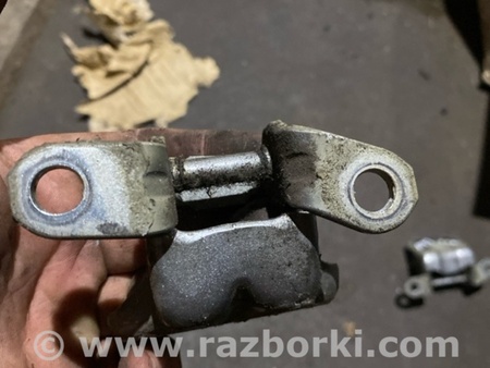 ФОТО Петля двери для Subaru Tribeca B9 (05-08) Київ