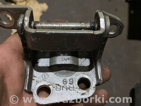 ФОТО Петля двери для Subaru Tribeca B9 (05-08) Київ