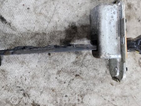 ФОТО Ограничитель двери передний правый для Hyundai Tucson III TL (15-21) Київ