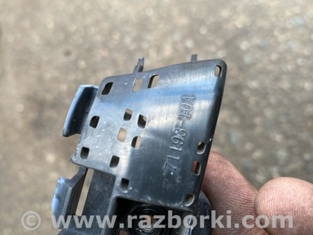 ФОТО Кронштейн передний правый для Honda CR-V IV (11-18) Київ