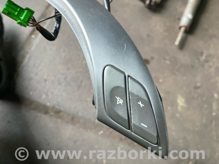 ФОТО Кнопки руля для Subaru Tribeca B9 (05-08) Київ