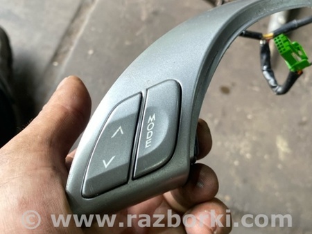 ФОТО Кнопки руля для Subaru Tribeca B9 (05-08) Київ