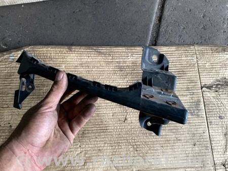 ФОТО Кронштейн правый для Subaru Tribeca B9 (05-08) Київ