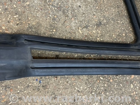 ФОТО Уплотнительная резинка левая для Subaru Legacy IV BL/BP (03-09) Київ