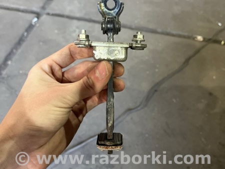 ФОТО Ограничитель двери задний правый для Subaru Legacy IV BL/BP (03-09) Київ