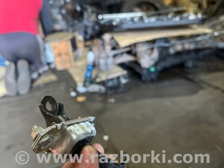 ФОТО Ограничитель двери передний левый для Subaru Legacy IV BL/BP (03-09) Київ