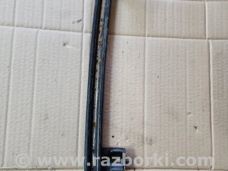 ФОТО Направляющая стекла передняя правая для Subaru Legacy IV BL/BP (03-09) Київ
