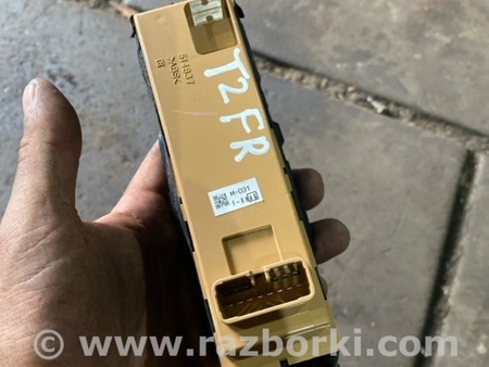 ФОТО Кнопка передняя правая для Subaru Legacy IV BL/BP (03-09) Київ