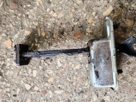 ФОТО Ограничитель двери задний правый для Hyundai Tucson III TL (15-21) Київ