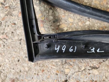 ФОТО Уплотнительная резинка задняя левая для Hyundai Tucson III TL (15-21) Київ