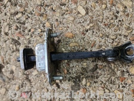 ФОТО Ограничитель двери передний правый для Subaru Tribeca B9 (05-08) Київ