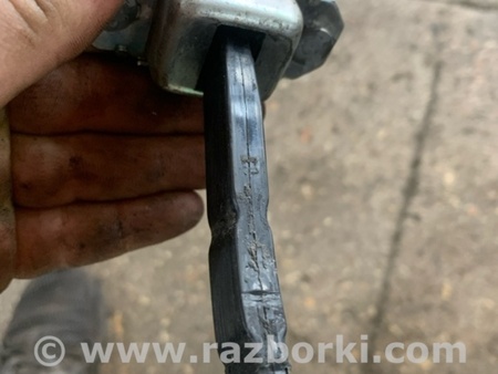 ФОТО Ограничитель двери передний правый для Subaru Tribeca B9 (05-08) Київ