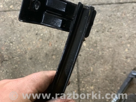 ФОТО Направляющая стекла задняя правая для Subaru Tribeca B9 (05-08) Київ