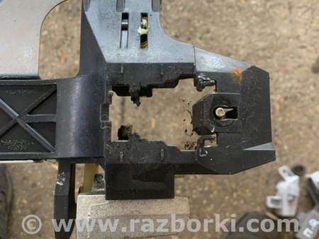 ФОТО Кронштейн ручки дверной задний правый для Subaru Tribeca B9 (05-08) Київ