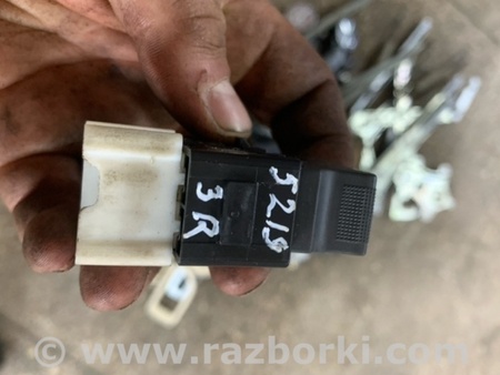 ФОТО Кнопка стеклоподъемника задняя правая для Subaru Tribeca B9 (05-08) Київ